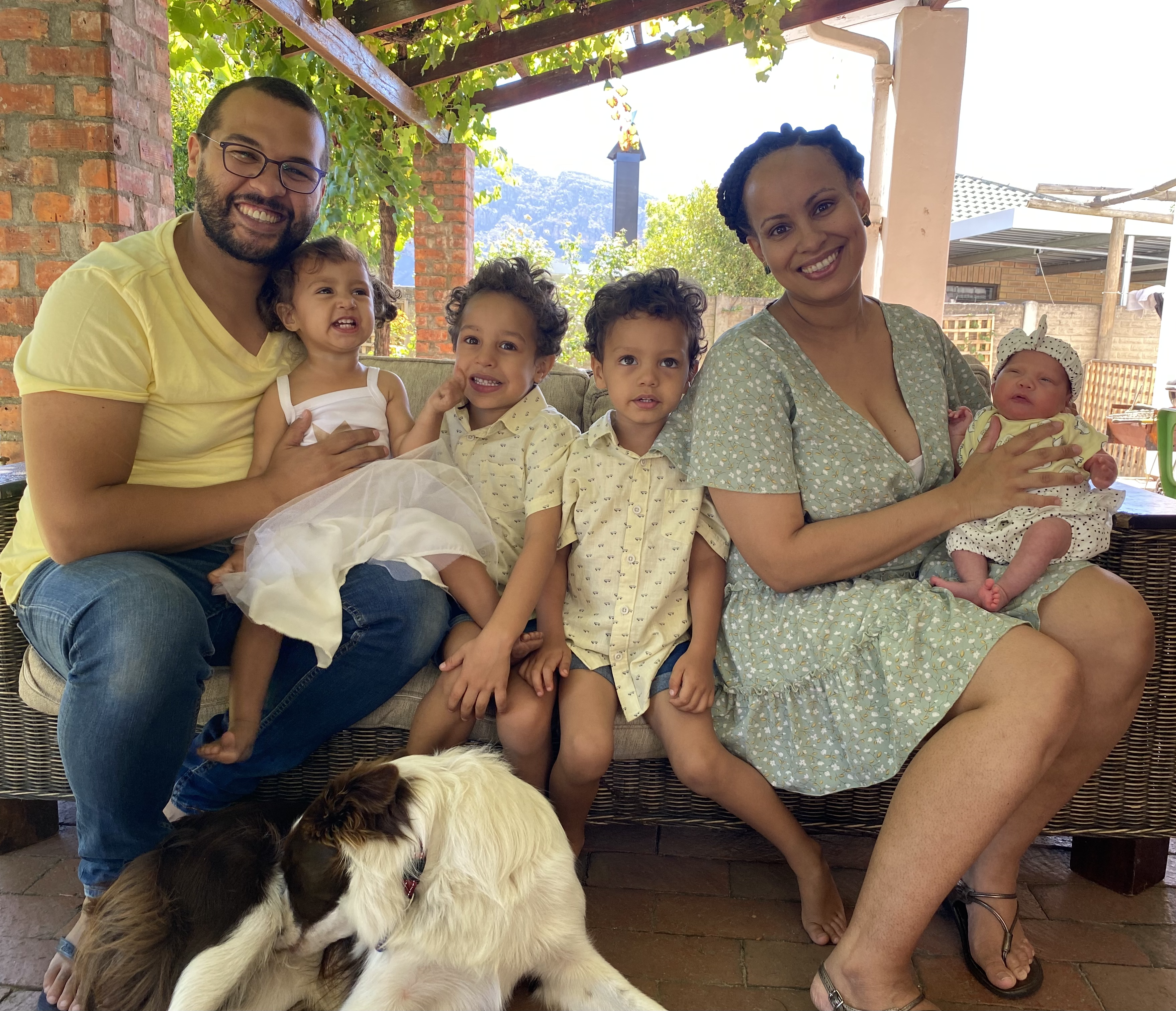 Dwain's family. Parents and 4 Kids